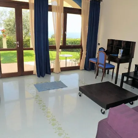 Tenuta Santa Tecla *