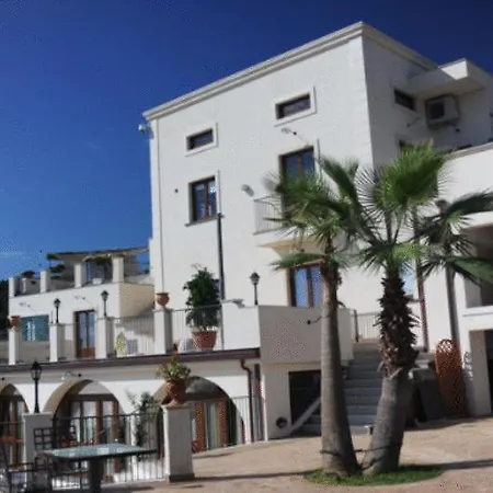Tenuta Santa Tecla *