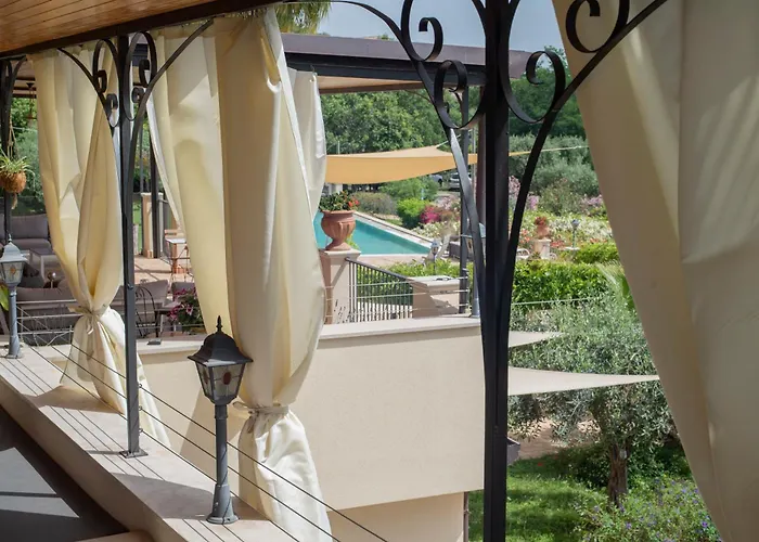 Tenuta Santa Tecla *
